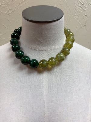 Green two toned beaded necklace
