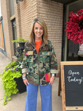 Load image into Gallery viewer, Tiger Camo Jacket
