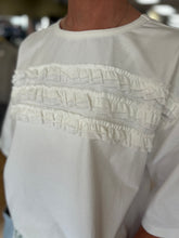 Load image into Gallery viewer, Ruffle Front Top- white
