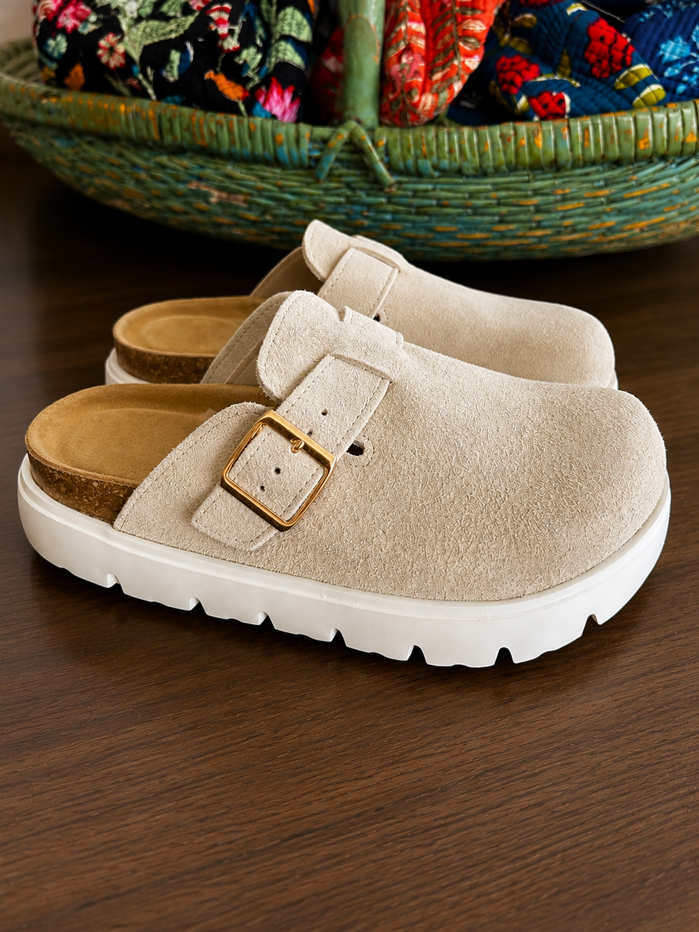 Shoes*
