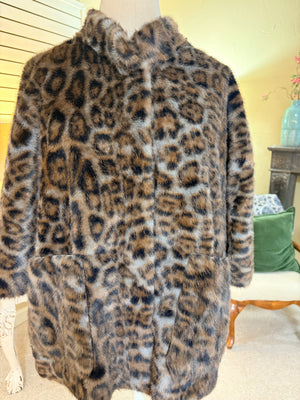 Ivy Jane Faux Fur Capelet - Leopard
